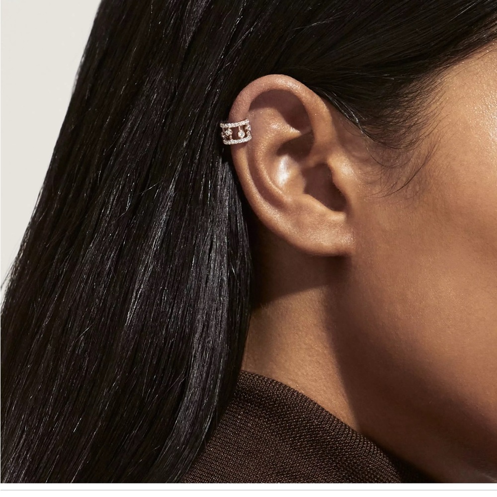 De Beers Dew Drop Ear cuff in Rose Gold